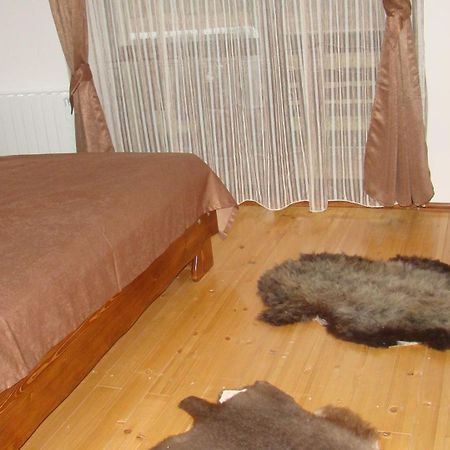 Cabana Barlogul Lupilor Villa Berevoesti Luaran gambar