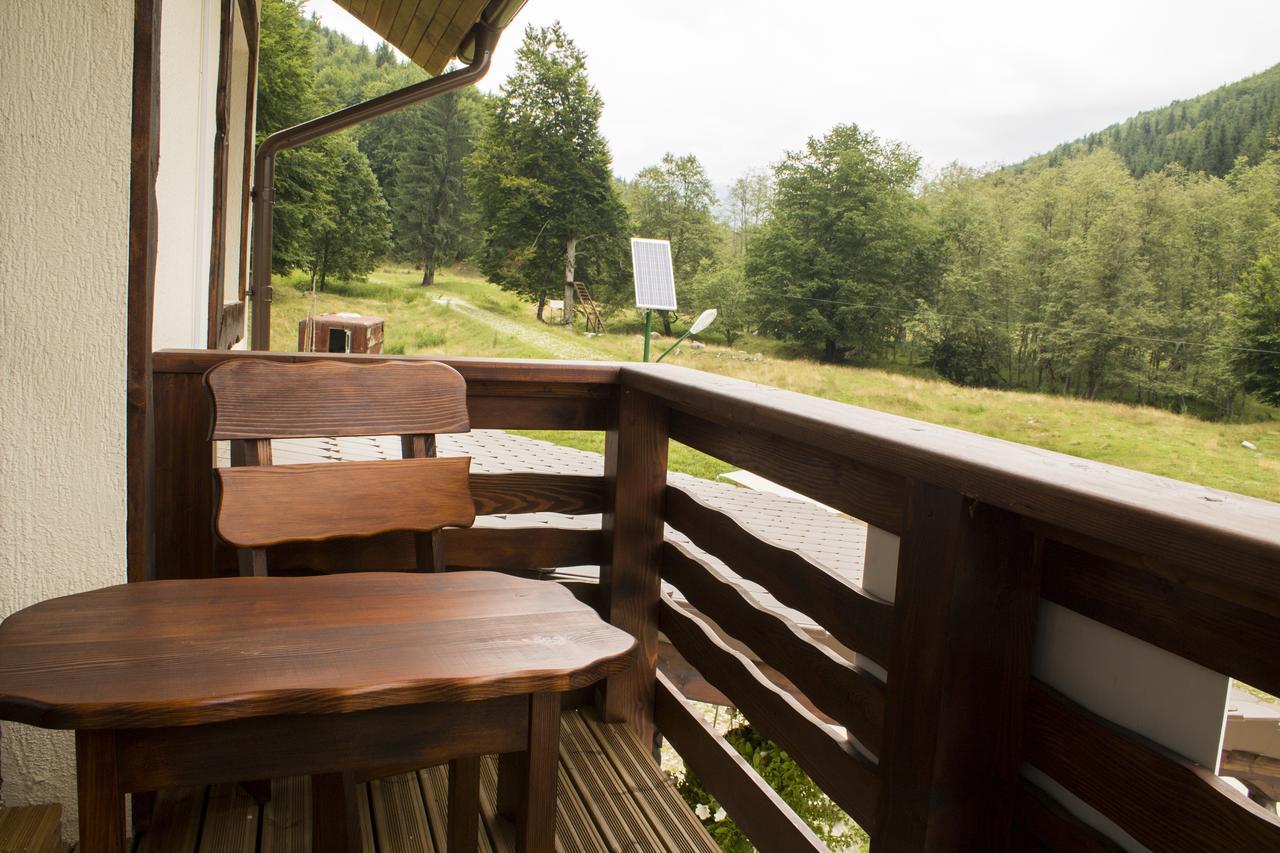 Cabana Barlogul Lupilor Villa Berevoesti Luaran gambar