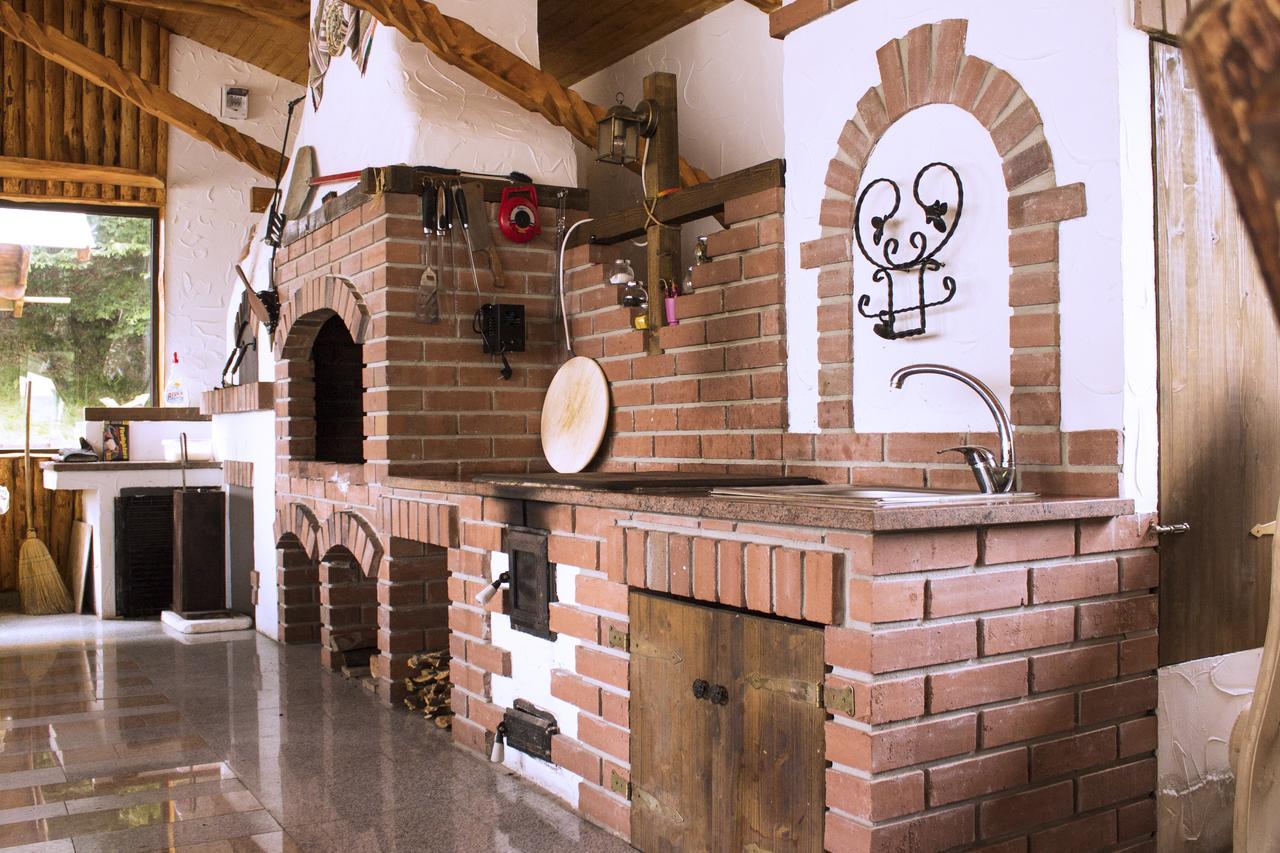 Cabana Barlogul Lupilor Villa Berevoesti Luaran gambar