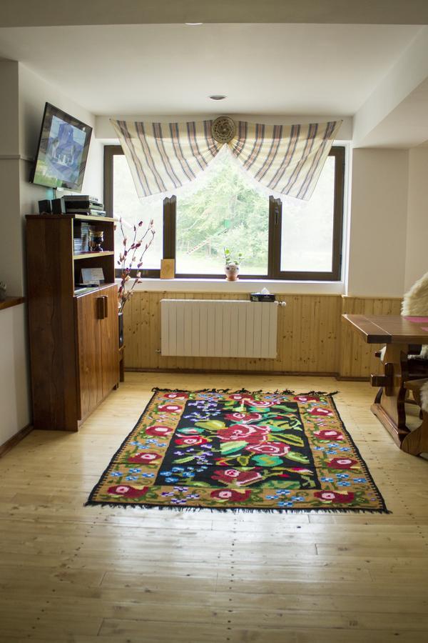 Cabana Barlogul Lupilor Villa Berevoesti Luaran gambar