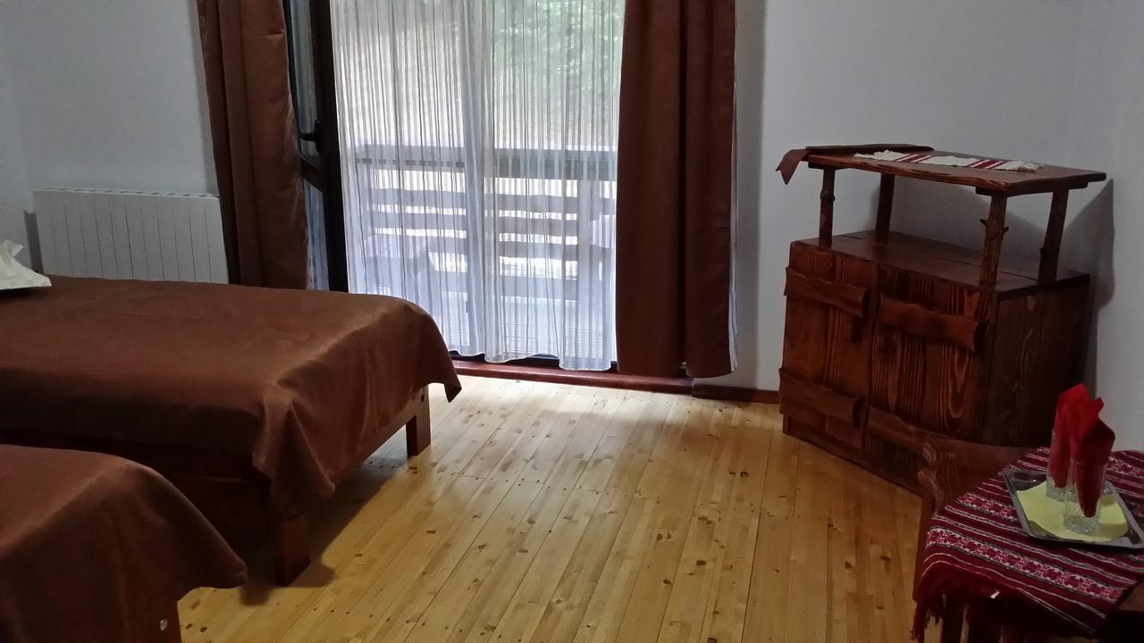 Cabana Barlogul Lupilor Villa Berevoesti Luaran gambar