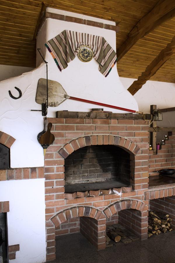Cabana Barlogul Lupilor Villa Berevoesti Luaran gambar